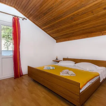 And Stjepan Apartmán Zastražišće