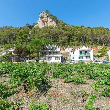Apartament And Stjepan *